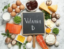 12.-Pentingnya-Vitamin-D-Untuk-Imun-Hadapi-Pandemi-768x432 Setiap kali teringat vitamin D yang terbayang di pikiran kita adalah nutrisi yang sangat penting untuk menjaga agar tulang tetap sehat dan kuat.