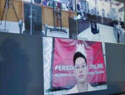 indra kenz di sidang hari pertama indra kenz di sidang hari pertama