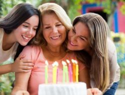 selamat ulang tahun ibu selamat ulang tahun ibu