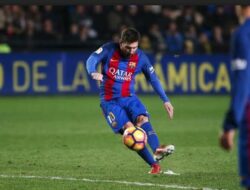 messi barcelona tendangan bebas