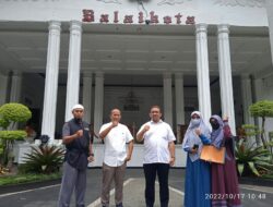 Ketua Majelis Umana (Badan Wakaf) ICAT yang juga Ketua Pembina Yayasan At-Taufiq Icat Bogor (Yatib), Said Awad Hayaza, mendatangi kantor Wali Kota Bogor, Bima Arya pada Senin 17 Oktober 2022. (Ibnu/Indonesiadaily.net).