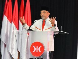 Presiden PKS Akhmad Syaikhu Presiden PKS Akhmad Syaikhu