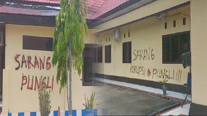 tulisan di polres luwu