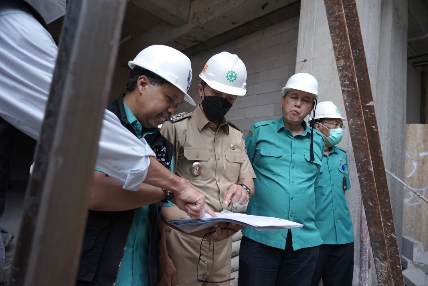 Pemkot bogor saat meninjau pembangunan RSUD Kota Bogor (Foto: Istimewa)