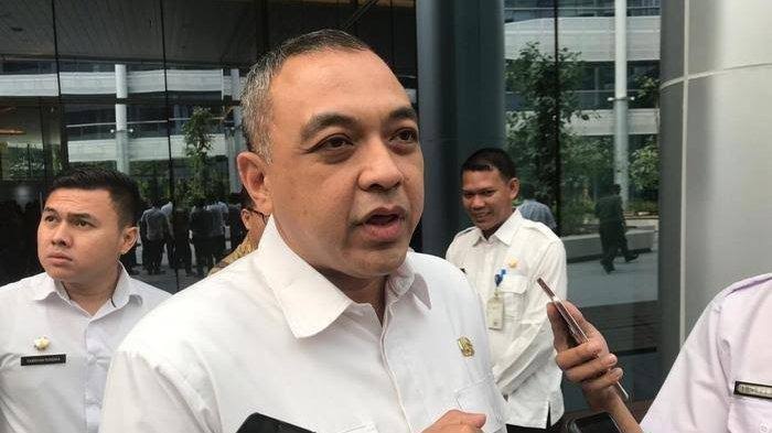 Bupati Tangerang Ahmed Zaki Iskandar usai memberikan sinyal pembentukan tangerang Tengah. (Istimewa)