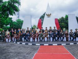 Pemkot Tangsel Tabur Bunga di Hari pahlawan