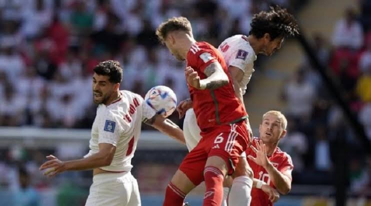 kartu merah perdana piala dunia