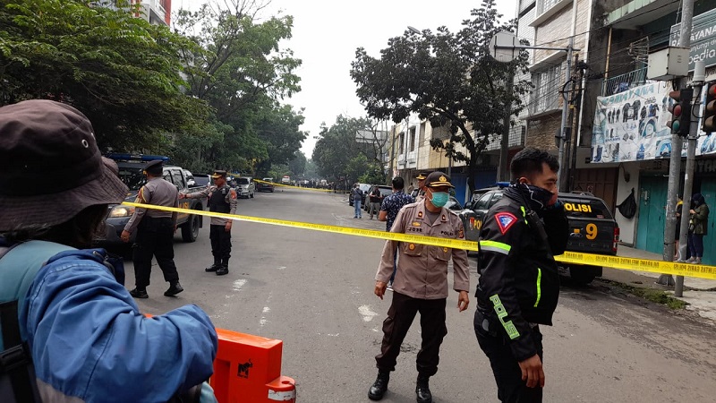 Bom bunuh diri di bandung