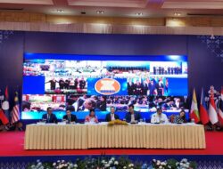 Bima Arya Terima Mandat Sebagai Chairman Asian Mayors Forum 2023. (Istimewa) Bima Arya Terima Mandat Sebagai Chairman Asian Mayors Forum 2023. (Istimewa)