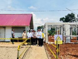 Presiden tinjau rumah tahan gempa (Aulia/Indonesiadaily.net)