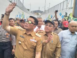 Gubernur Jawa Barat dan Wali Kota Depok Mohammad Idris saat peresmian underpass di Depok