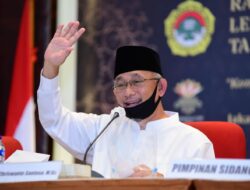 Ketua Umum DPP LDII KH. Chriswanto Santoso
