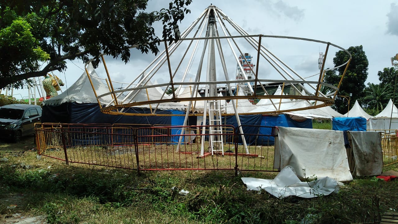 bazar tidak berizin
