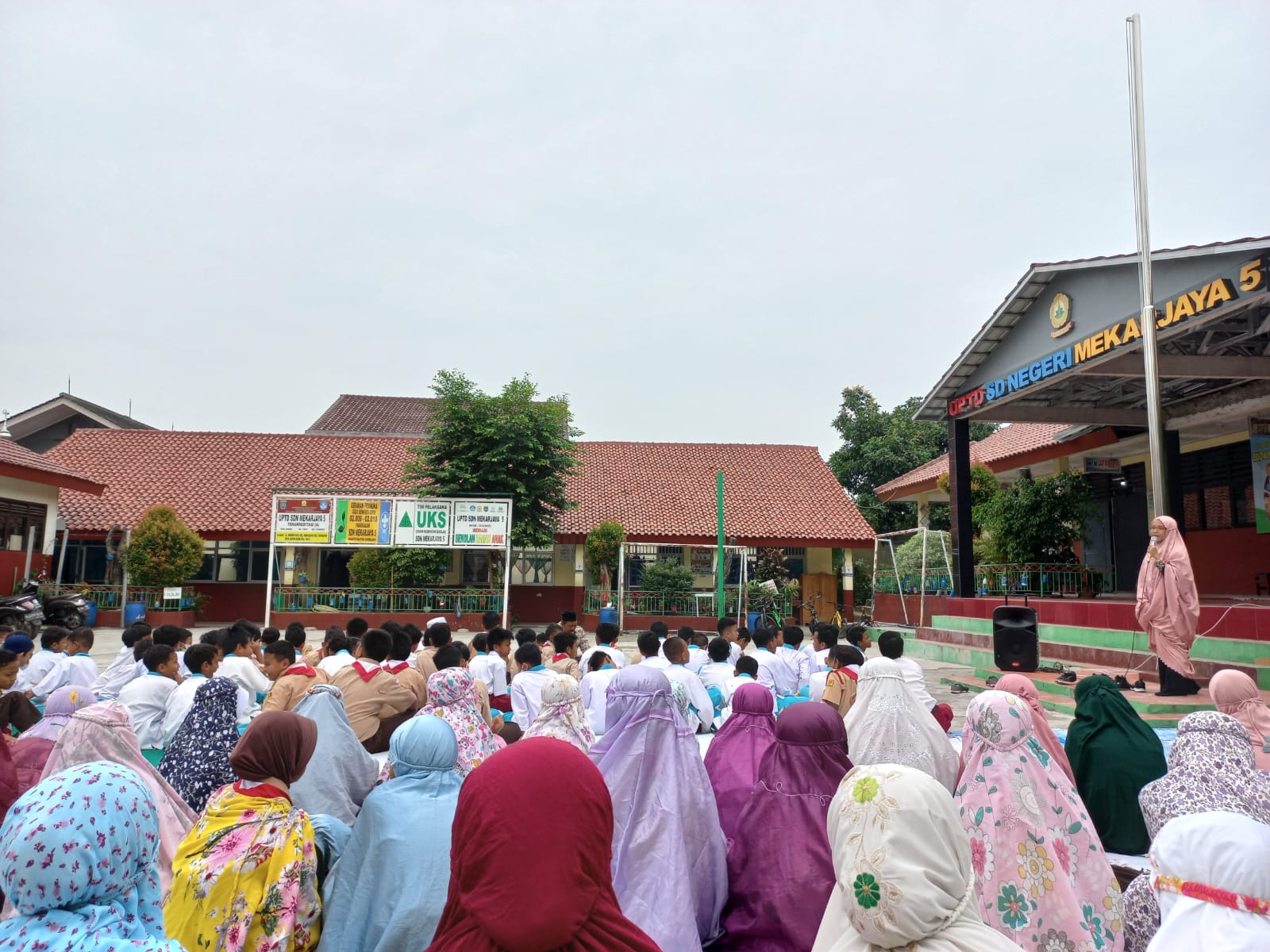 jumat di SDN Mekarjaya 5 1
