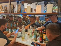 Satpol PP Tangsel sita ratusan miras (Ihya/indonesiadaily.net)