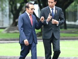 Presiden Joko Widodo menggelar pertemuan bilateral dengan Perdana Menteri (PM) Republik Demokratik Timor-Leste, Taur Matan Ruak dalam kunjungan resminya ke Istana Kepresidenan Bogor, Kota Bogor, Provinsi Jawa Barat, pada Senin, 13 Februari 2023. (BPMI Sekretariat Presiden/untuk Indonesiadaily.net)