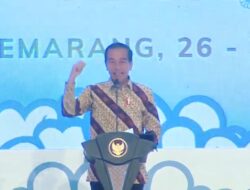 Jokowi Hadiri Rakornas PAN Jokowi Hadiri Rakornas PAN