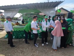 PPP Depok berbagi sembako di Cimanggis