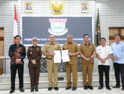 Penandatanganan Hibah TPU untuk Pemkot Tangsel. (Istimewa)