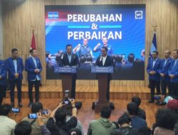 Ketua Umum Partai Demokrat Agus Harimurti Yudhoyono bersama Anies Baswedan, menggelar preskon press usai deklarasi pengusungannya sebagai Capres 2024 di DPP Partai Demokrat, Jakarta, Kamis (2/3/2023). (Aulia Syahramadhan/indonesiadaily.net)