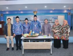 Jajaran Pimpinan Perumda Air Minum Tirta Kahuripan. (Istimewa) Jajaran Pimpinan Perumda Air Minum Tirta Kahuripan. (Istimewa)