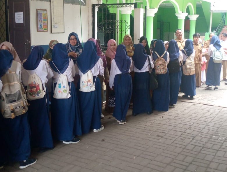 halal bihalal SMPN 14 Depok 1