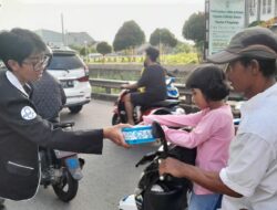 SMPN 9 Depok berbagi ramadan 1