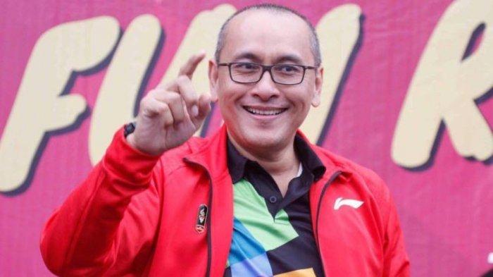 pistol Harry Warganegara