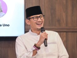 sandiaga uno konser coldplay