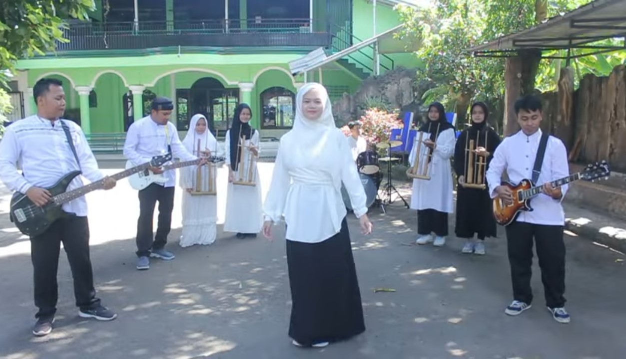 selamat lebaran SMPN 14 Depok