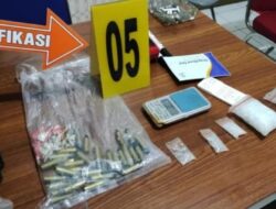 Barang bukti penemuan bungkusan berisi peluru. (Istimewa/indonesiadaily.net)