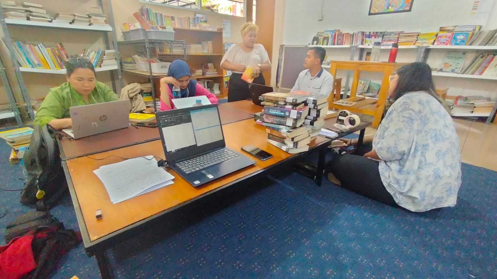 Pendataan buku sekolah tunas global depok
