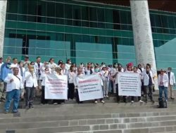 dokter spesialis demo di papua