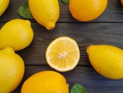 Lemon, salah satu bahan alami penghilang bau ketiak.(istimewa/indonesiadaily.net)