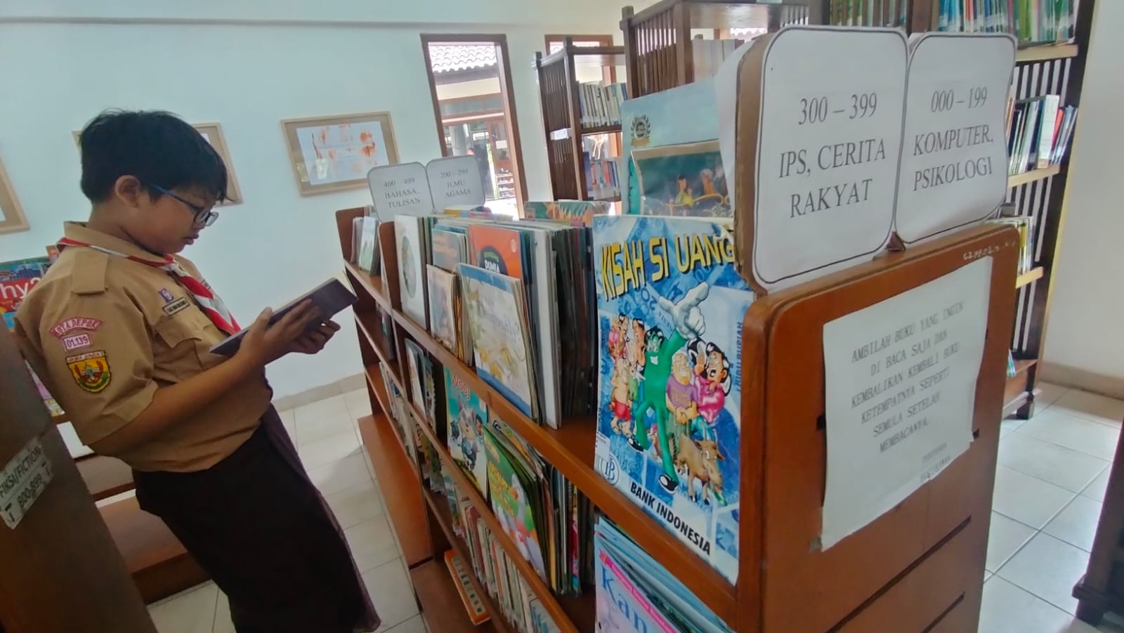 ruang baca di sekolah cakra buana 1