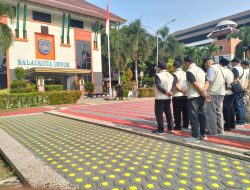 Bawaslu Depok dan Satpol PP melakukan apel persiapan penertiban APS di Balai Kota Depok. ( M Yadi/ Indonesiadaily.net)