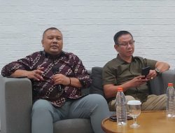 Mantan Sekjen Komite Independen Pemantau Pemilu (KIPP), Standarkia Latief