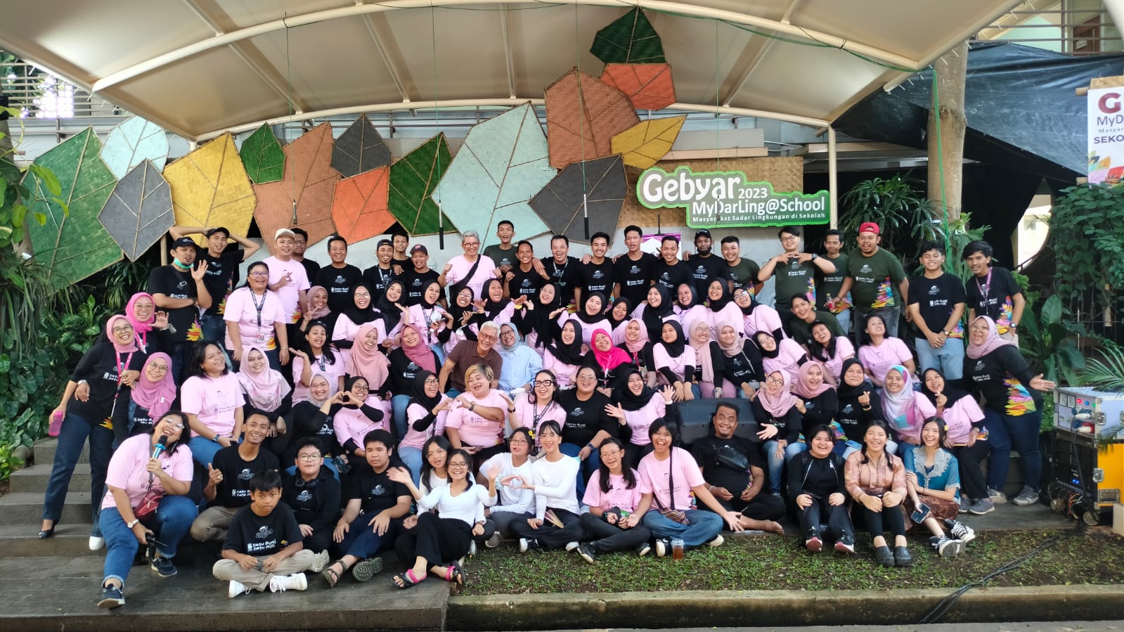 panitia gebyar tunas global