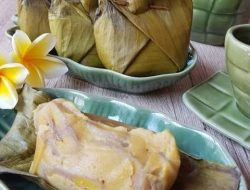 Kue bongko, kuliner khas Ramadhan asal Gresik Jawa Timur.(istimewa/indonesiadaily.net)