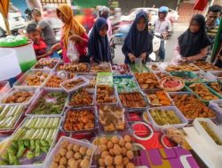 Berjualan takjil salah satu ide bisnis di bulan puasa.(istimewa/indonesiadaily.net)