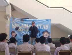 Siswa SD Bosowa Al Azhar Cilegon menggelar acara kelulusan.(istimewa/indonesiadaily.net)