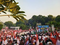 Ribuan peserta jalan sehat padat halaman Masjid Nasional Al Akbar.(istimewa/indonesidaily.net)