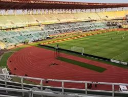 Lapangan Gelora Bung Tomo Surabaya Tampak Terawat.( Fino/Indonesiadaily.net)