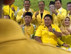 Jajaran pengurus DPC Partai Golkar Jombang.(Prayo/indonesiadaily.net)