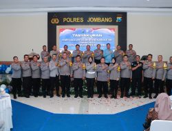 Polres Jombang saat acara tasyakuran hari lalu lintas.(istimewa/indonesiadaily.net)