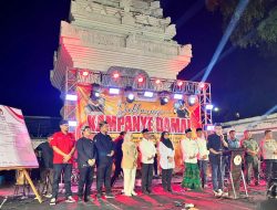 Deklarasi Kampanye Damai bersama dua pasangan calon bupati Banyuwangi.(Irham/indonesiadaily.net)