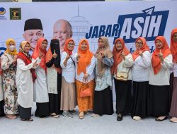 Politikus PKS, Hj. Nuryuliani siap melipatgandakan perolehan suaranya pada Pileg 2024 untuk memenangkan pasangan calon Gubernur dan Wakil Gubernur Jawa Barat Ahmad Syaikhu-Ilham Habibe serta calon Wali Kota dan Wakil Wali Kota Imam Budi Hartono-Ririn Farabi Arafiq.(istimewa/indonesiadaily.net)