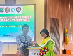 Siswa SMA Bosowa Al Azhar, Lasiliyahh Tsabita Azzahra, berhasil meraih juara 1 dalam "Sayembara Pentas Seni" yang digelar dalam rangka penerimaan calon pasukan pengibar bendera (capas paskibra) Kota Cilegon Tahun 2025. (Istimewa/indonesiadaily.net)
